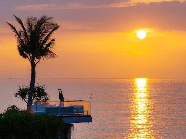 Hoàng hôn trên biển Nha Trang